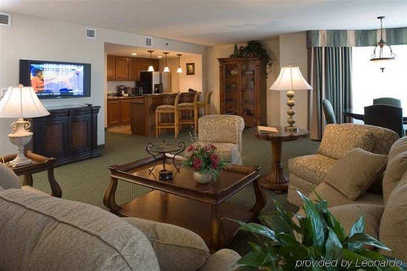 Courtyard By Marriott Athens Downtown Hotel Interior photo