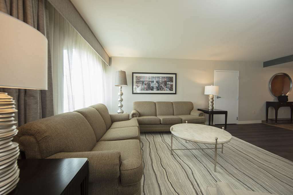Courtyard By Marriott Athens Downtown Hotel Room photo